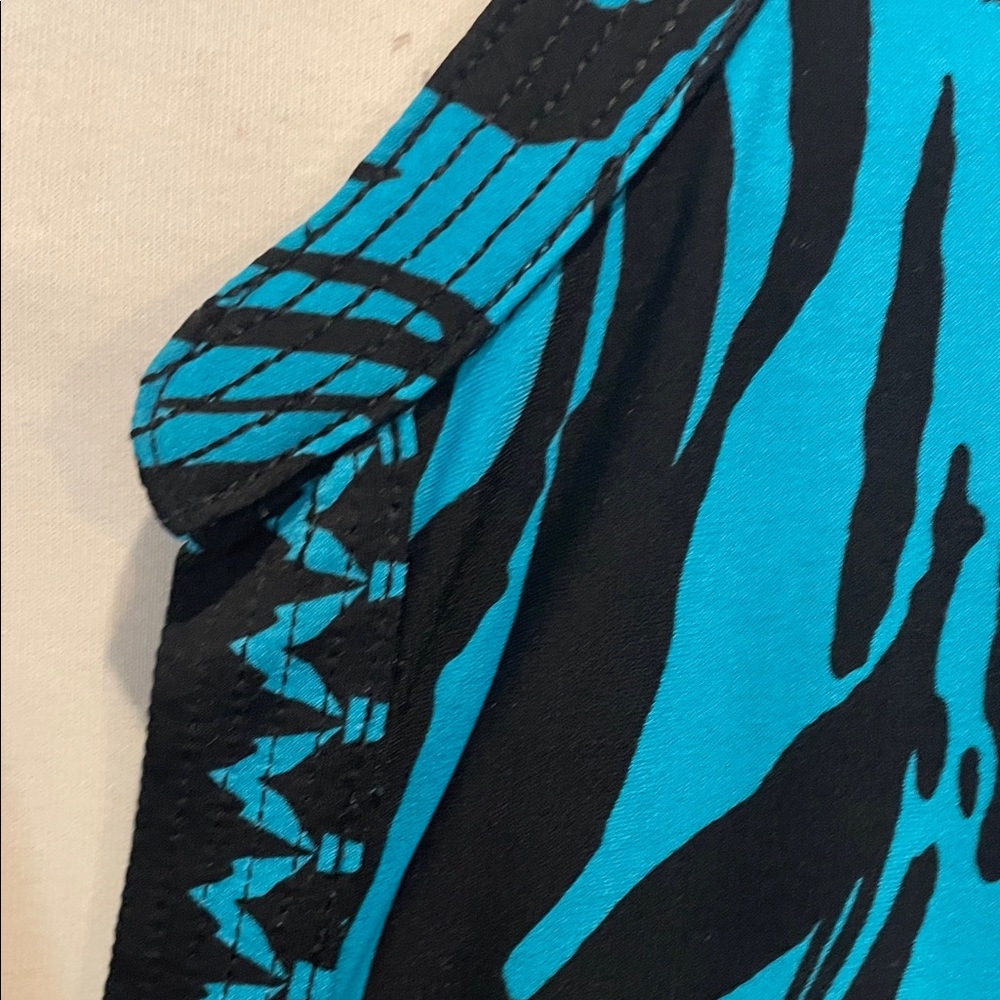 Serengeti Turquoise and Black Patterned Fabric - Picture 9 of 15